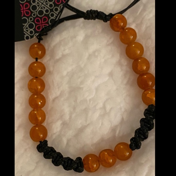 Paparazzi bracelets- set of eight. NWT - Picture 8 of 9